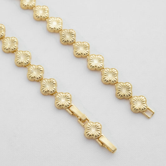 Choker Yonca Motifli Kolye - Mikro Taş Detaylı, 14K Altın Kaplama